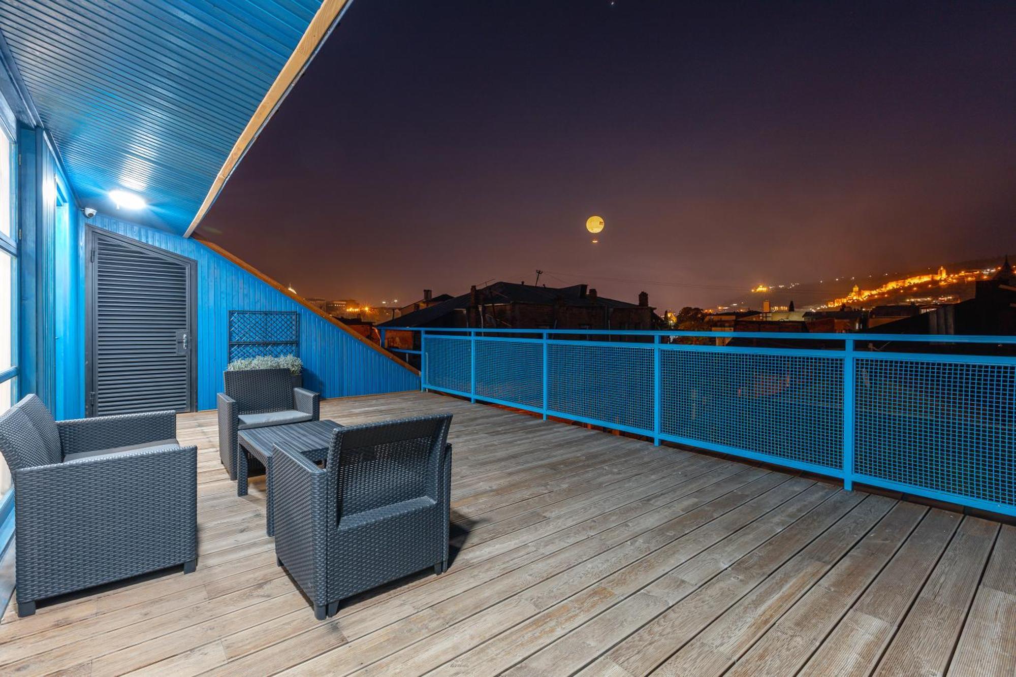 Blue Balcony Hotel Tbilisi Exterior photo